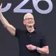 Für Tim Cook ist es die letzte WWDC als Konzernchef. Er übergibt die Führung zum September an John Ternus, der bisher für Geräte zuständig war. - Bild: Noah Berger/FR34727 AP/AP/dpa