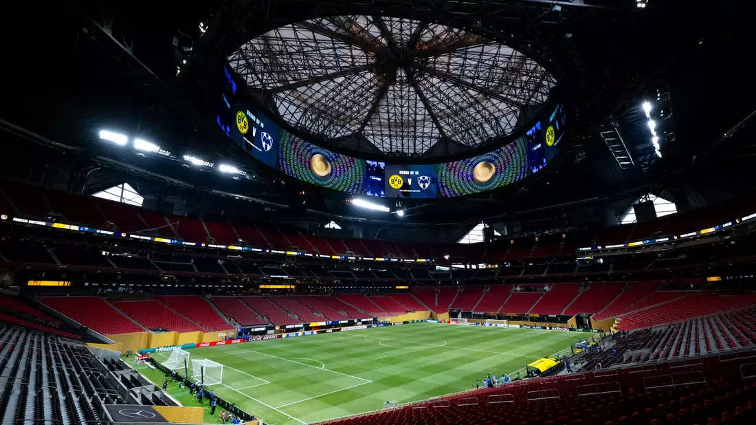Das Mercedes-Benz Stadium in Atlanta ist voll klimatisiert. (Archivbild) - Bild: Sven Hoppe/dpa