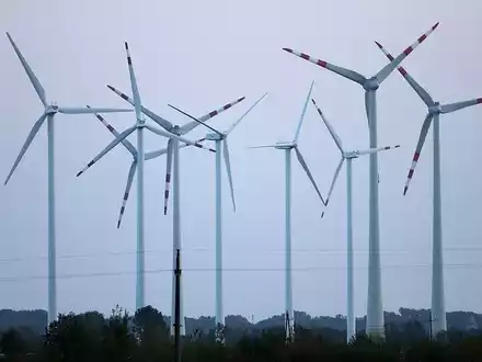 Windräder (Archiv) - Foto: via dts Nachrichtenagentur