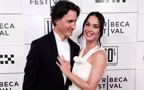 Popstar Katy Perry (41) hat sich bei der Premiere ihres neuen Films erstmals mit ihrem Partner, dem früheren kanadischen Premierminister Justin Trudeau (54), auf dem roten Teppich gezeigt. - Foto: Charles Sykes/Invision/AP/dpa