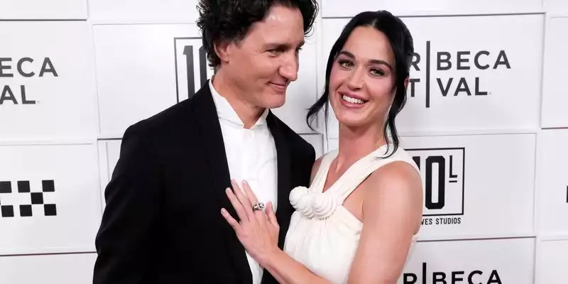 Popstar Katy Perry (41) hat sich bei der Premiere ihres neuen Films erstmals mit ihrem Partner, dem früheren kanadischen Premierminister Justin Trudeau (54), auf dem roten Teppich gezeigt.  - Foto: Charles Sykes/Invision/AP/dpa