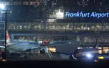 Die Wiederinbetriebnahme von Terminal 2 ist für Mitte der 2030er Jahre angesetzt. (Archivbild) - Foto: Arne Dedert/dpa