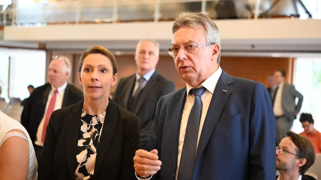 Die Unternehmen sehen einen Eingriff in ihre Eigentums- und Berufsfreiheit.  - Bild: Uli Deck/dpa