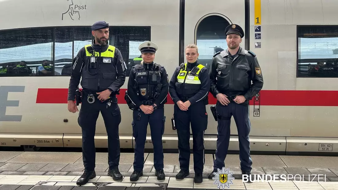 Bundespolizeidirektion München: Gemeinsam für mehr Sicherheit: Die Quattro-Streife startet am Münchner Hauptbahnhof! - Bild: presseportal.de