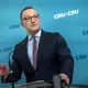 Unionfraktionschef Jens Spahn (CDU) hat sich den Juli für Reformen freigehalten. - Bild: Michael Kappeler/dpa