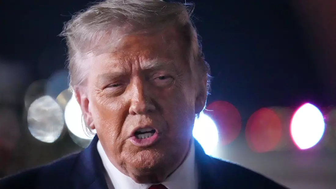 Die USA werden laut US-Präsident Trump auf einen iranischen Angriff reagieren müssen. - Bild: Mark Schiefelbein/AP/dpa