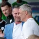 Schöne Bescherung: Bundestrainer Christian Wück (r) erhält zum 53. Geburtstag einen Auswärtssieg. - Bild: Ales Fevzer/dpa