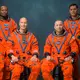 Mit zur Crew sollen auch die US-Amerikaner Andre Douglas, Randy Bresnik und Frank Rubio (l-r)  gehören. - Bild: Bill Stafford/NASA/AP/dpa