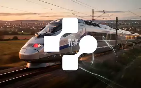 Ein moderner Hochgeschwindigkeitszug fährt bei Sonnenuntergang durch eine europäische Landschaft, symbolisch für Fortschritt und Infrastruktur. - Foto: über boerse-global.de