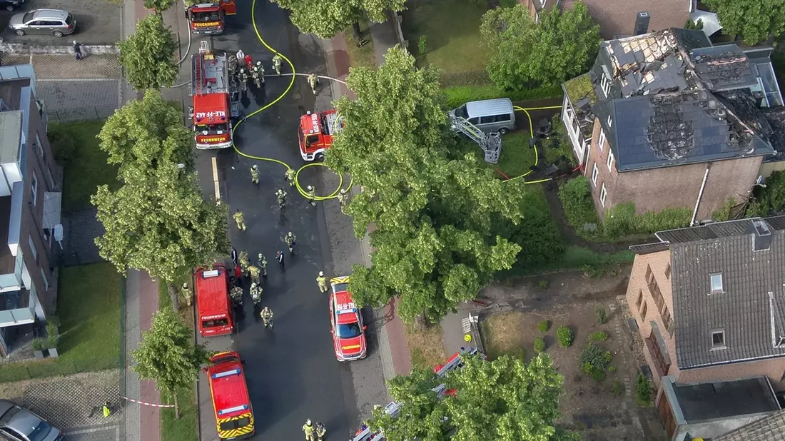 FW-KLE: Gebäudebrand an der Materborner Allee / Einsatz beendet - Bild: presseportal.de