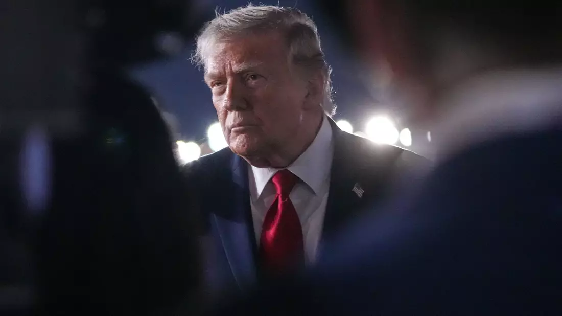 USA kündigen Schläge gegen den Iran an. (Archivbild) - Bild: Mark Schiefelbein/AP/dpa