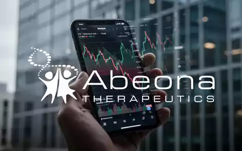 Nahaufnahme einer Hand, die ein Smartphone mit einem fallenden Börsenchart hält, im Hintergrund ein unscharfes Bürogebäude. - Foto: über boerse-global.de