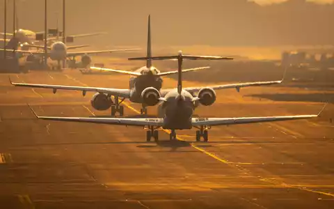 Die Regierung will Deutschland als Luftfahrtnation erhalten. Genügt der Branche dieses Bekenntnis? (Symbolbild) - Foto: Boris Roessler/dpa