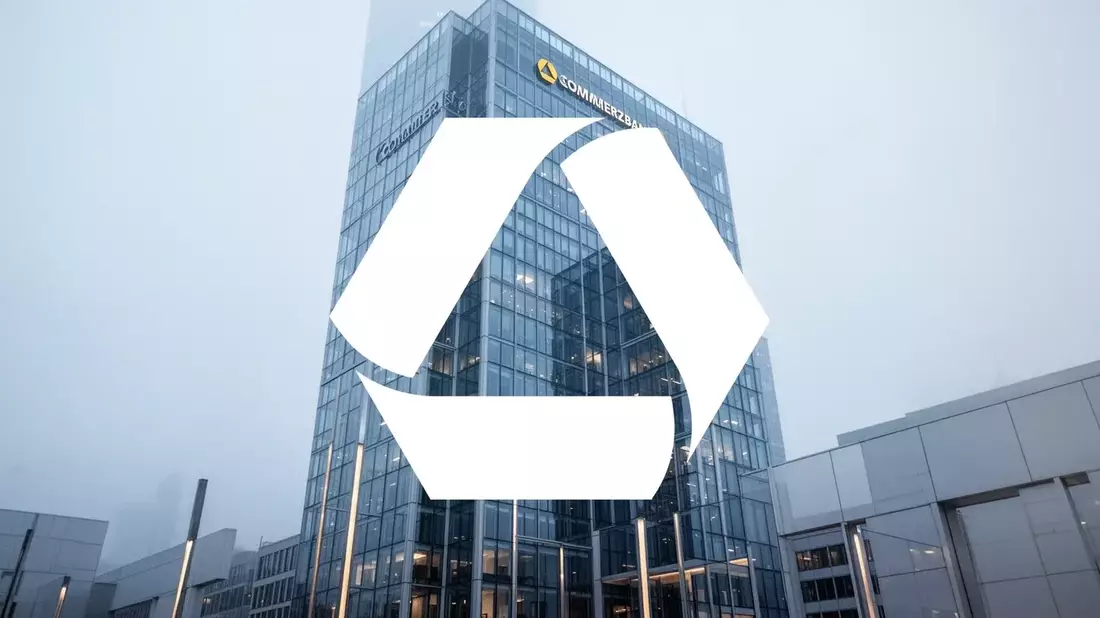 Commerzbank Stock: Measured Rally Driven by Capital Returns and Efficiency