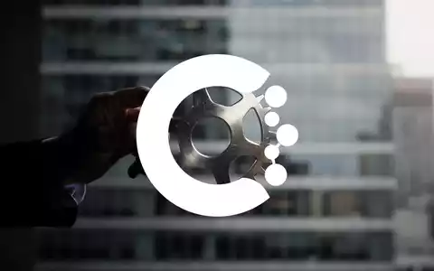 Ein abstraktes Bild, das eine Neuausrichtung oder Umstrukturierung eines Unternehmens symbolisiert, mit einem Zahnrad im Vordergrund. - Foto: über boerse-global.de