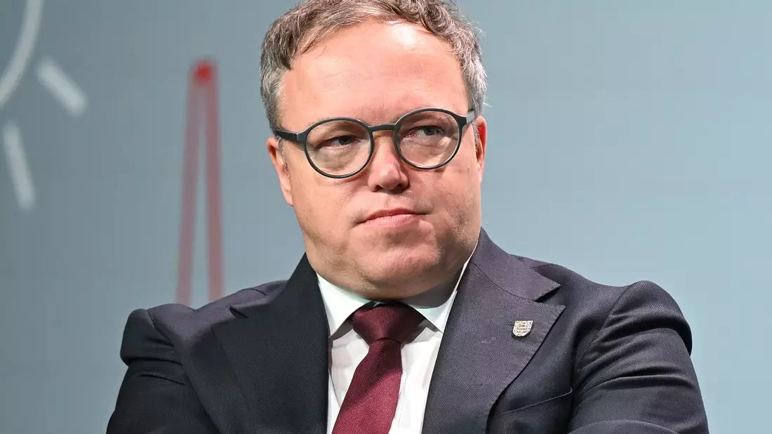 Wurden mehrere Reden und Gastbeiträge von Thüringens Ministerpräsident Mario Voigt (CDU) mit Hilfe von Künstlicher Intelligenz (KI) erstellt? (Archivbild) - Bild: David Hammersen/dpa