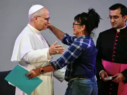 Jeder Mensch ist würdig, sagte der Papst zu den Häftlingen. - Foto: Stefano Rellandini/AFP Pool via /AFP POOL/AP/dpa