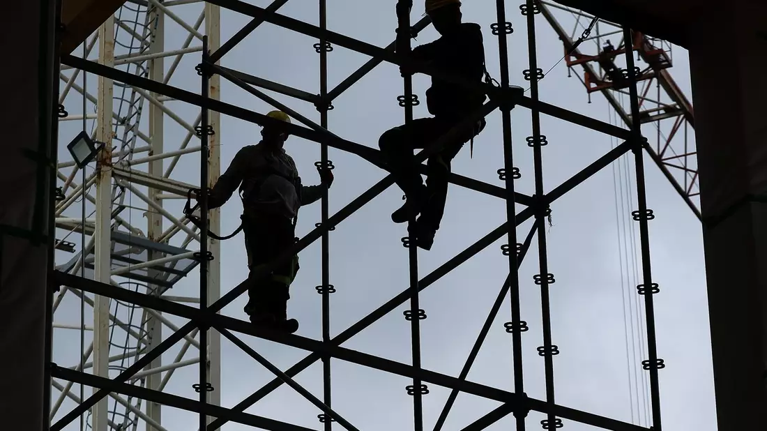 Die Baubranche verweist auf eine «Wohnungslücke» von mehreren hunderttausend Einheiten. (Symbolfoto) - Bild: Jan Woitas/dpa