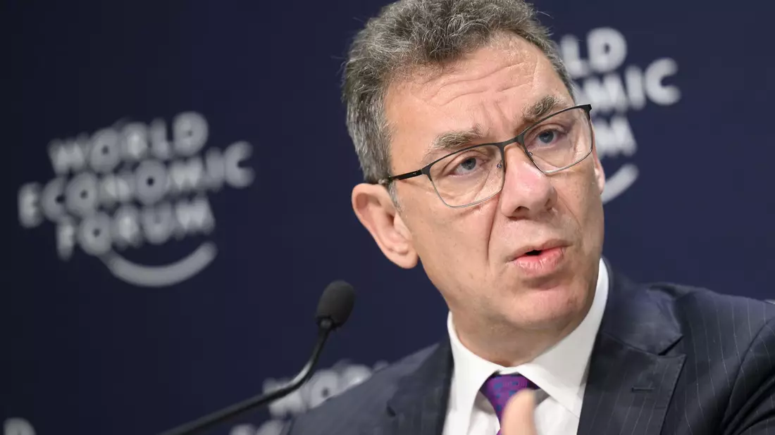 Pfizer-Chef Albert Bourla ist über die Sparvorgaben der Bundesregierung verärgert. 8Archivbild) - Bild: Gian Ehrenzeller/KEYSTONE/dpa