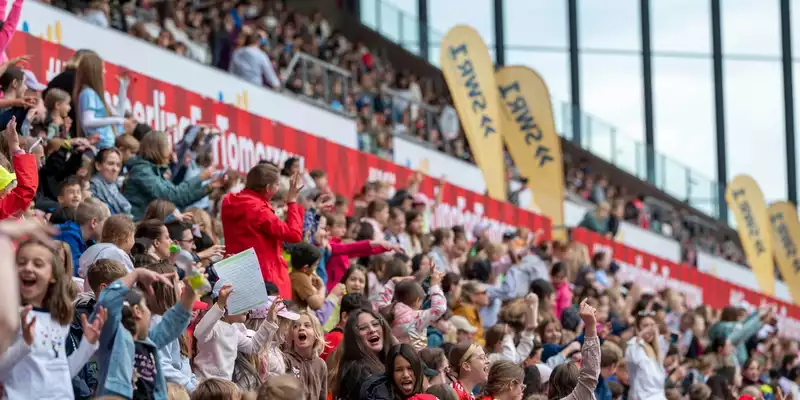 Weltrekord Lesen 2026: Mainz holt Rekord mit Vorleseaktion - Foto: presseportal.de