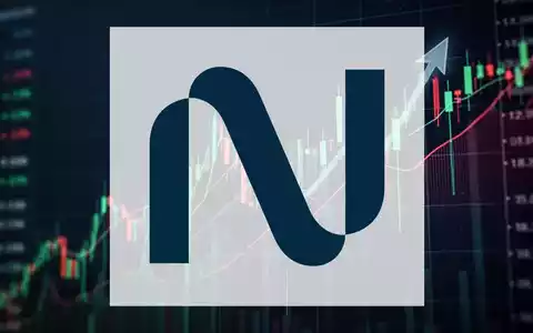 Abstrakte Darstellung eines Börsenkurses mit aufsteigendem Trend und einem kleinen Abwärtspfeil, symbolisiert Wachstum und Rückgang. - Foto: über boerse-global.de