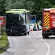 Mehr als 100 Rettungskräfte waren nach dem Unfall im Landkreis Dachau im Einsatz. - Bild: Sven Hoppe/dpa
