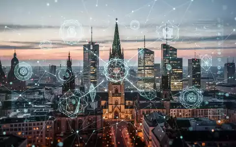 A glowing digital neural network subtly overlaid on a blurred image of the Frankfurt financial district at dusk, symbolizing digital growth. - Foto: über boerse-global.de
