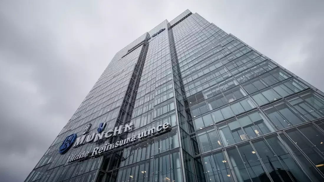 Munich Re Profit Soars but Stock Lags: Cyber Risk, New Leaders, and Technical Hurdles