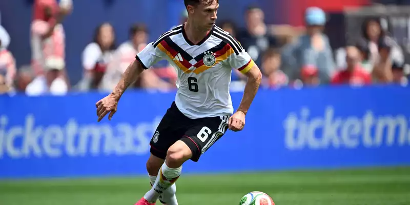 Über 90 Minuten Joshua Kimmich. (Archivbild) - Foto: Federico Gambarini/dpa