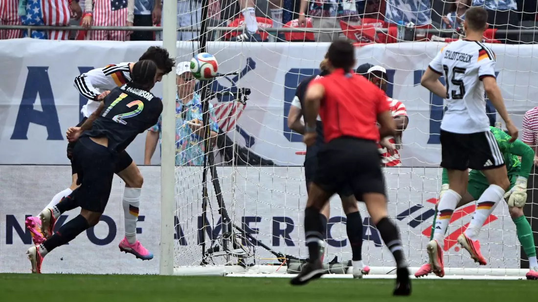 In Topform: Kai Havertz (l) beim Kopfballtor gegen die USA. (Archivbild) - Bild: Federico Gambarini/dpa