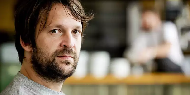 René Redzepi kehrt nach seinem Rücktritt als Küchenchef in einer neuen Rolle in das dänische Spitzenrestaurant Noma zurück. (Archivbild) - Foto: Robin Van Lonkhuijsen/ANP/epa/dpa
