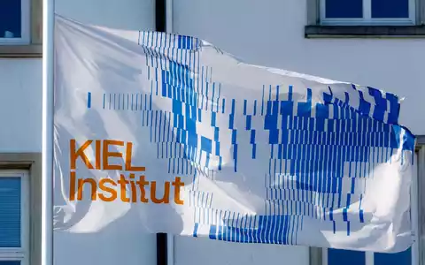 Der «Kiel Report» des Kieler Instituts für Weltwirtschaft und des Stockholmer Institute of Transition Economics sieht Russlands Wirtschaft im «Endstadium». (Symbolbild) - Foto: Markus Scholz/dpa