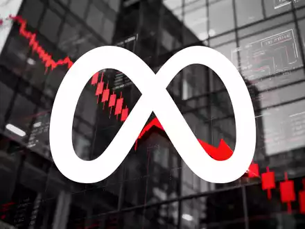 Abstrakte Darstellung eines fallenden Aktienkurses mit rotem Pfeil und verschwommenem modernen Bürogebäude im Hintergrund. - Foto: über boerse-global.de