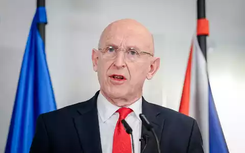 John Healey ist von seinem Amt als britischer Verteidigungsminister zurückgetreten. - Foto: Kay Nietfeld/dpa