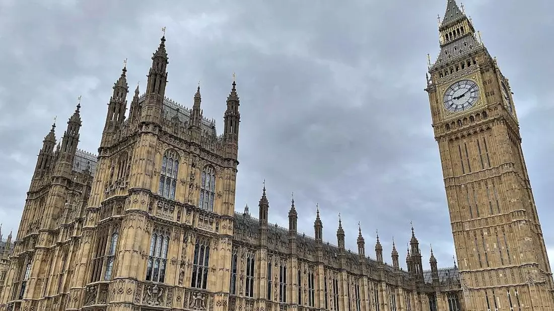 Britischer Verteidigungsminister tritt wegen Haushaltsstreit zurück
