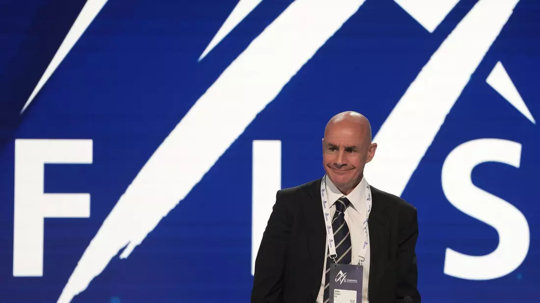 Johan Eliasch hat die Wahl als Fis-Präsident verloren. - Bild: Darko Vojinovic/AP/dpa