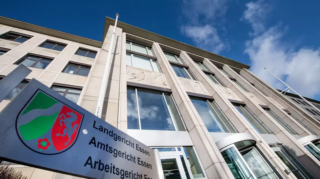 Vor dem Landgericht Essen finden die ersten Zivilprozesse um den Einbruch in die Sparkasse Gelsenkirchen über Weihnachten 2025 statt. (Archivbild) - Bild: Bernd Thissen/dpa