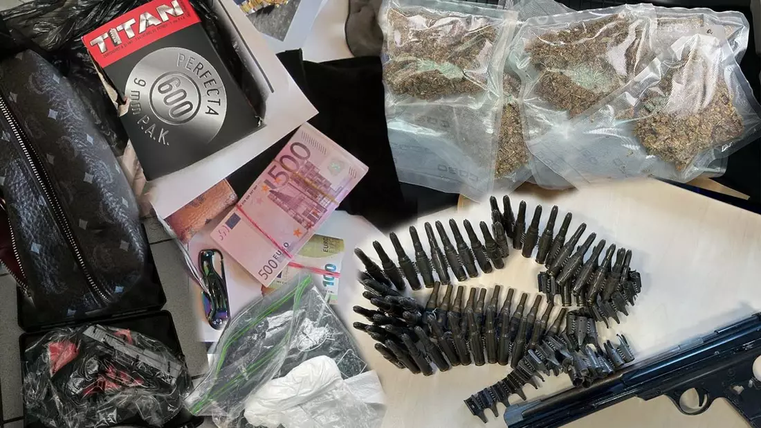 POL-MG: Gemeinsame Presseerklärung der Staatsanwaltschaft Mönchengladbach und der Polizei Mönchengladbach | Durchsuchungen und Festnahmen wegen Betrugsdelikten - Bild: presseportal.de
