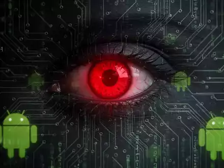 Ein bedrohliches, rot leuchtendes KI-Auge inmitten eines dunklen, digitalen Schaltkreis-Musters mit Android-Symbolen. - Foto: über boerse-global.de