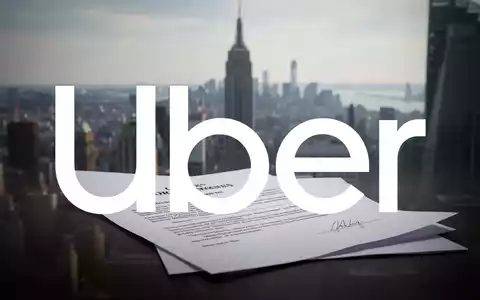 Eine stilisierte Klageschrift mit dem unscharfen Hintergrund der Skyline von New York City. - Foto: über boerse-global.de