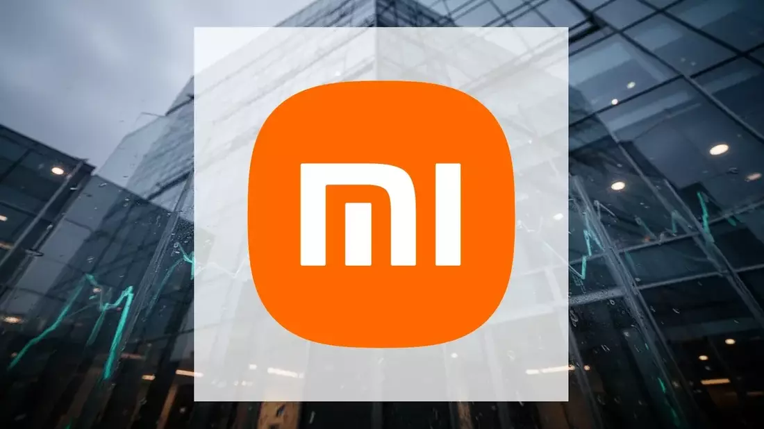 Xiaomi Stock at 2026 Low: Buyback, EREV Pivot, and Financial Pressures