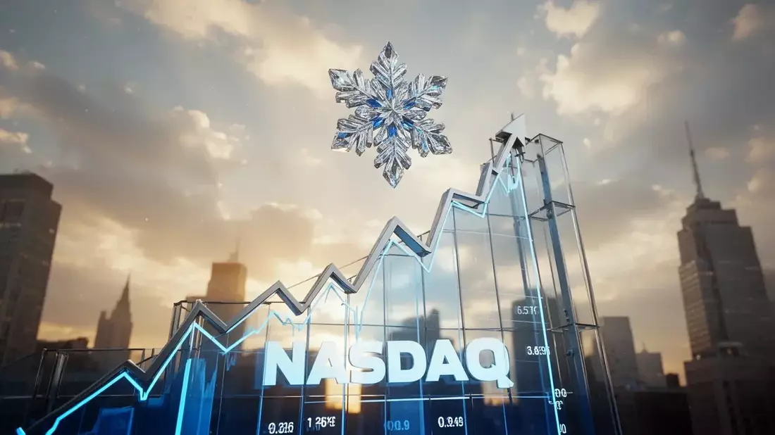Nasdaq 100 Sheds 2% as Inflation Data, Geopolitical Tensions Weigh; Chip Stocks Rally