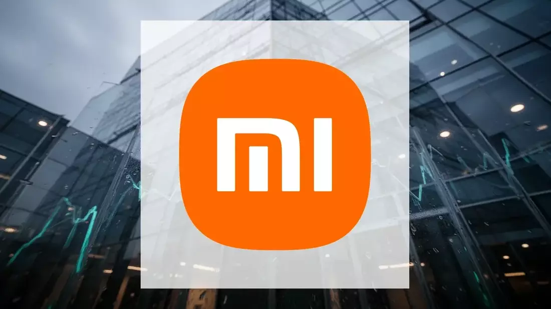 Xiaomi Buys Back Shares, Wins Nod for Extended-Range EVs Amid Stock Slump