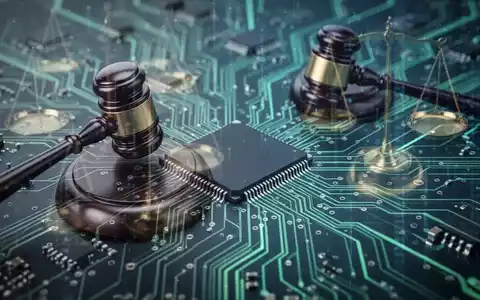 Abstrakte Darstellung von Mikrochips, gerichtlichen Hämmern und Waagen, die Technologie, Klagen und Regulierung symbolisieren. - Foto: über boerse-global.de