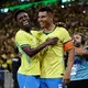 Brasiliens polarisierender Offensivstar: Vinícius Júnior (l.). (Archivbild) - Bild: Bruna Prado/AP/dpa