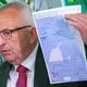 Eine Karte soll den Weg des Wals zeigen. - Bild: Jens Büttner/dpa