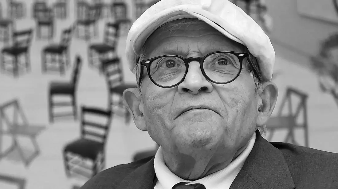 Der britische Künstler David Hockney ist gestorben. - Bild: Andy Rain/EPA/dpa