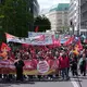Nach Angaben der IG Metall beteiligten sich in Berlin rund 1.700 Beschäftigte aus mehr als 40 Betrieben. - Bild: Sven Kaeuler/dpa