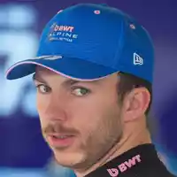 Pierre Gasly darf sich doch noch über sein Monaco-Podest freuen. (Archivbild) - Foto: Altaf Qadri/AP/dpa