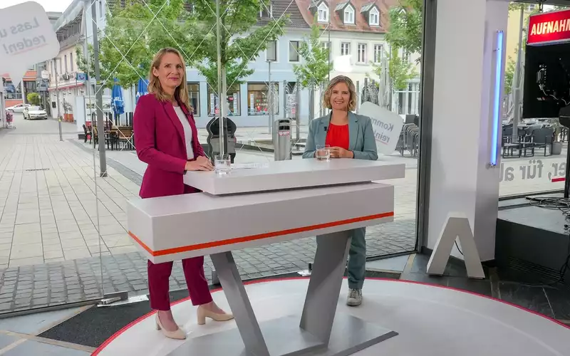 SWR / Katrin Eder (Bündnis `90/Grüne) kritisiert Kürzungen in der Pharmabranche / SWR Aktuell RLP Sommerinterview - Foto: presseportal.de